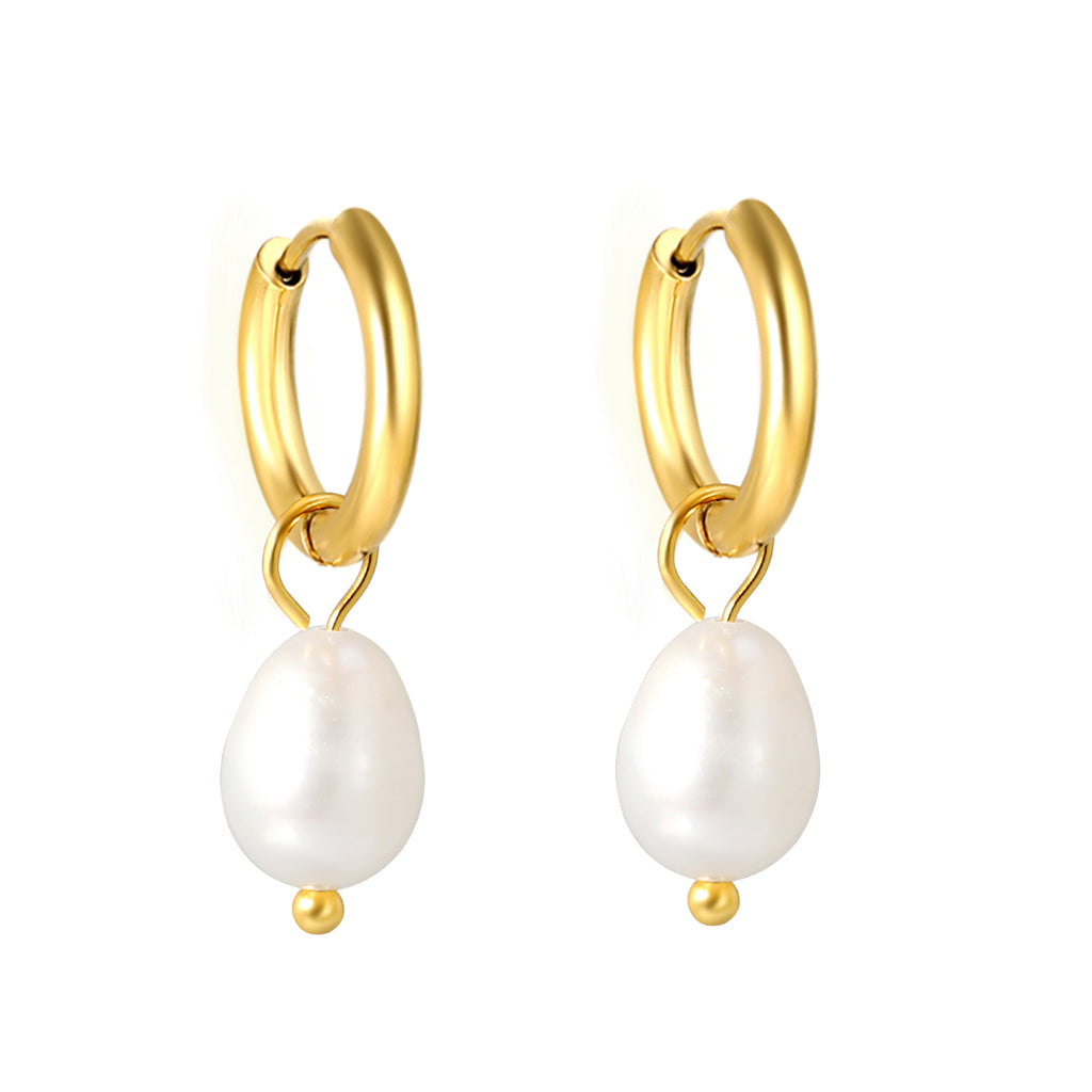 Curvy Pearl Earring