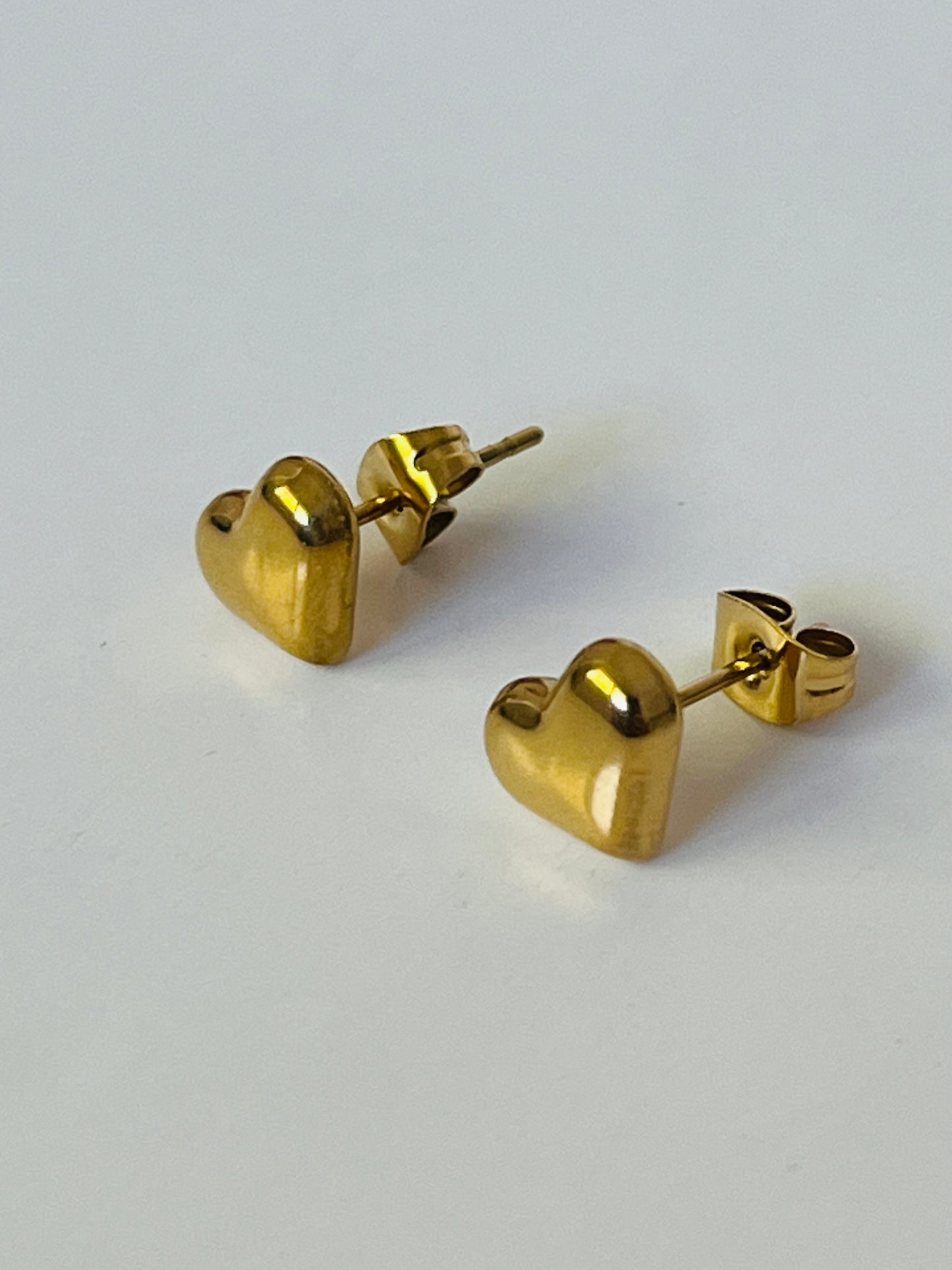 Peachy peach heart stud earrings
