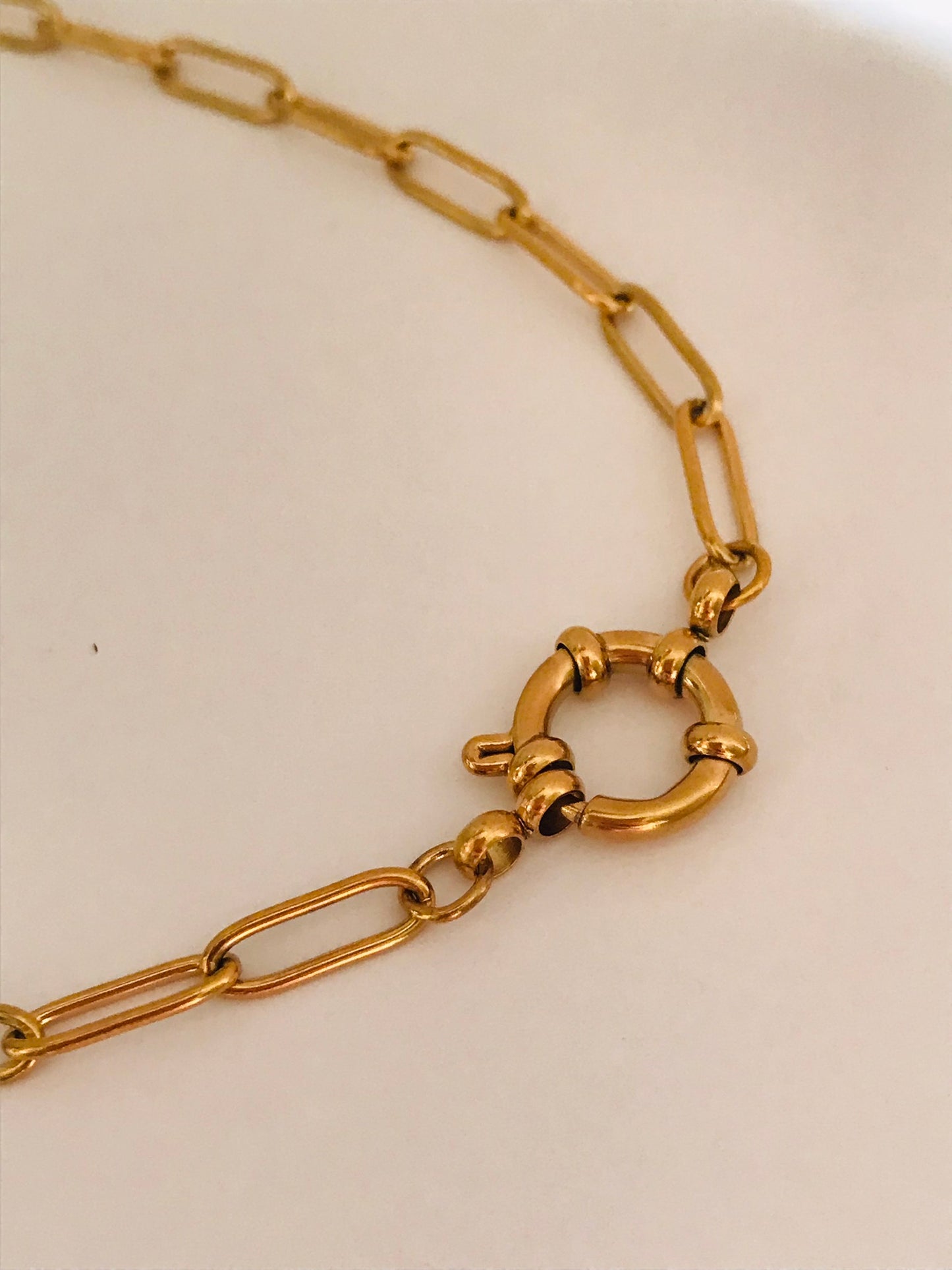Billy paper clip chain gold necklace with mariner's clasp