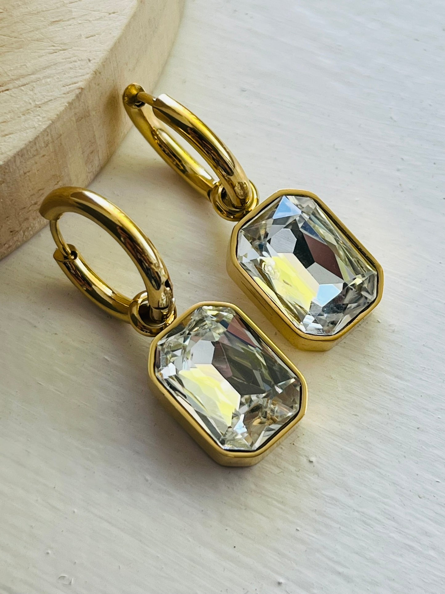 Lydia XL pendant gold hoop earring