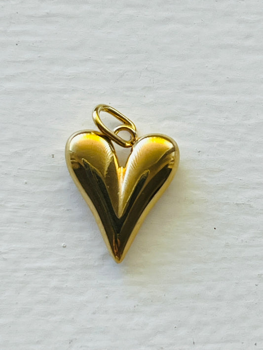 Pointy heart charm pendant