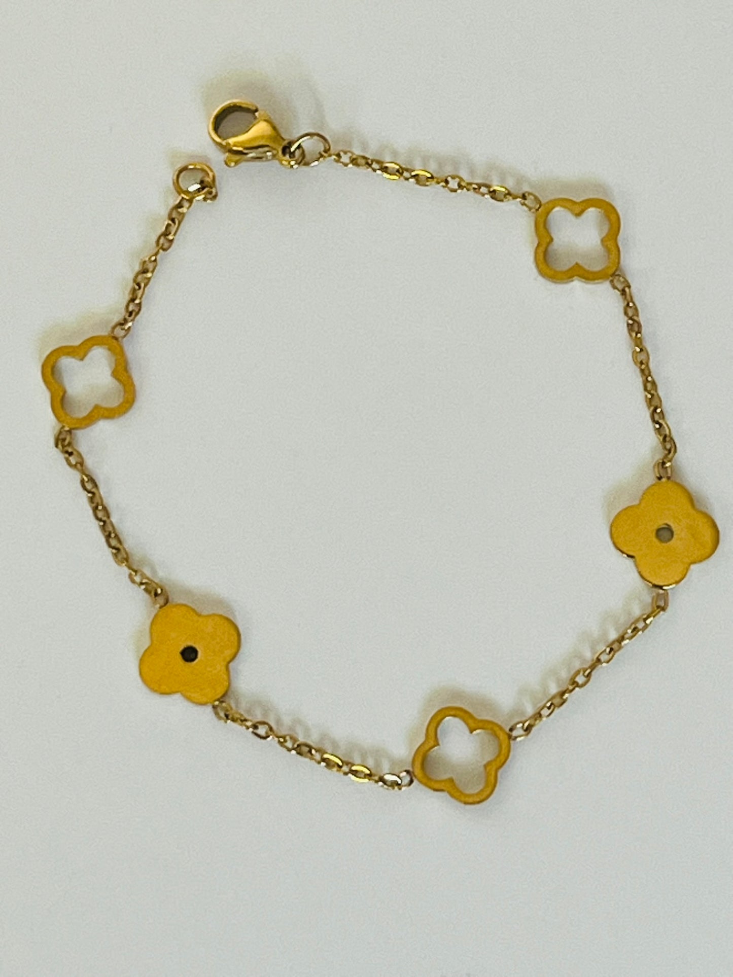 Paris clover charm gold bracelet