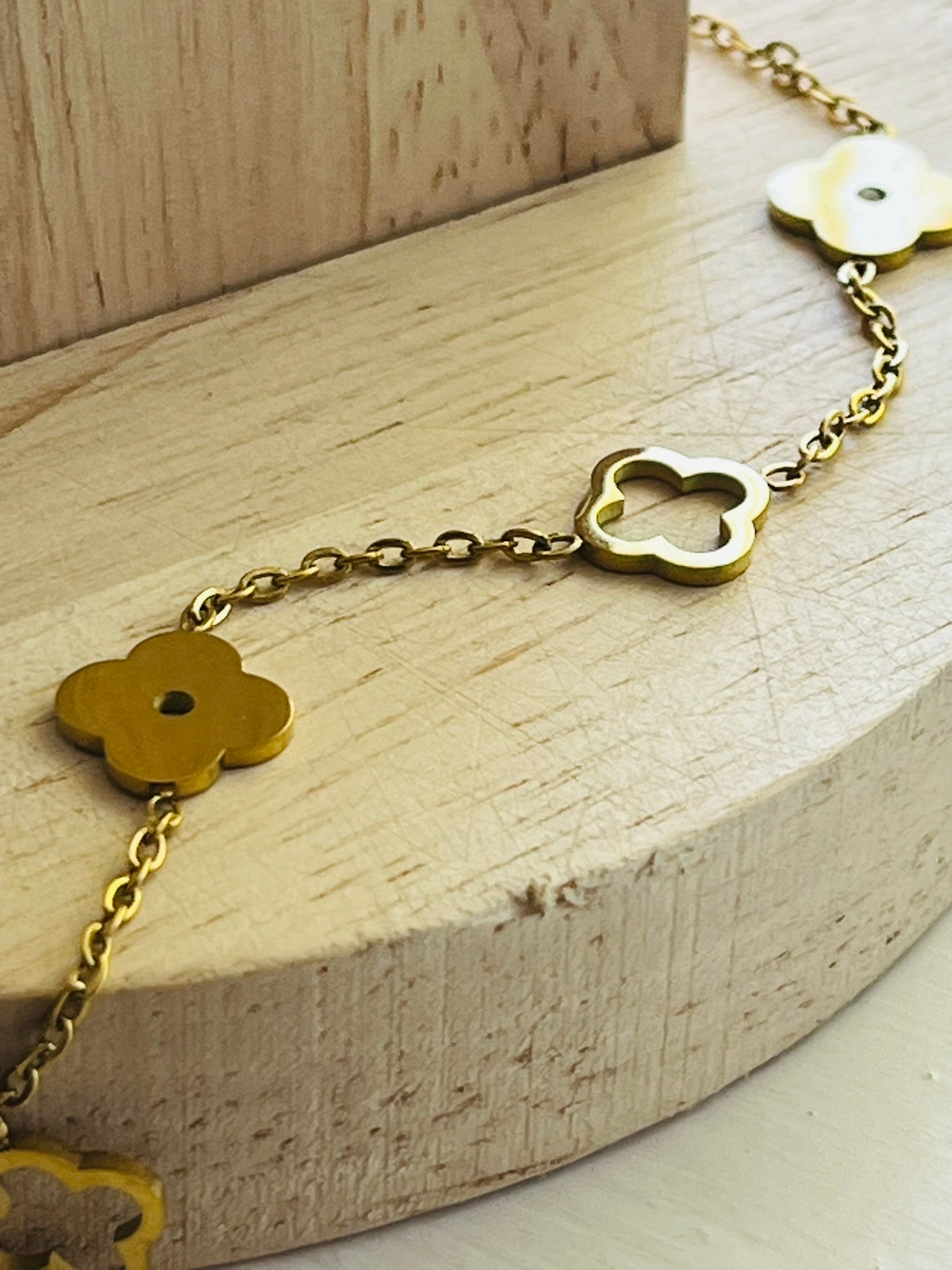 Paris clover charm gold bracelet