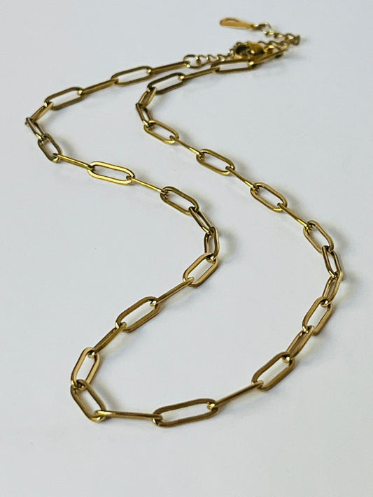 Sofia paperclip gold necklace