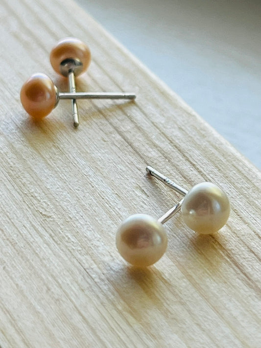 Freshwater pearl and sterling silver stud earrings
