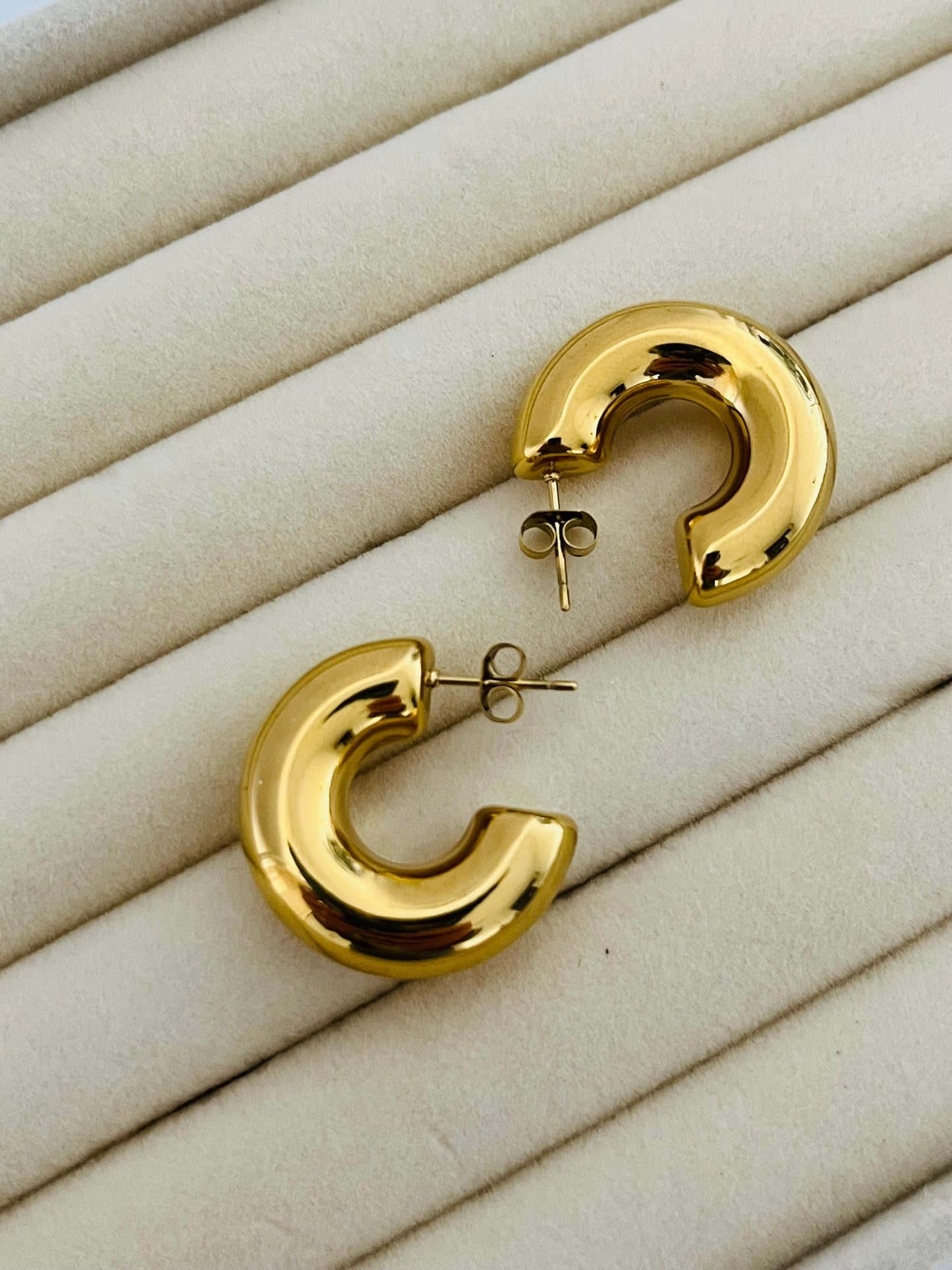 Ivy chunky thick c shape gold hoop earrings