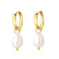 Curvy Pearl Earring