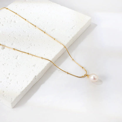 Fresh water pearl gold necklace