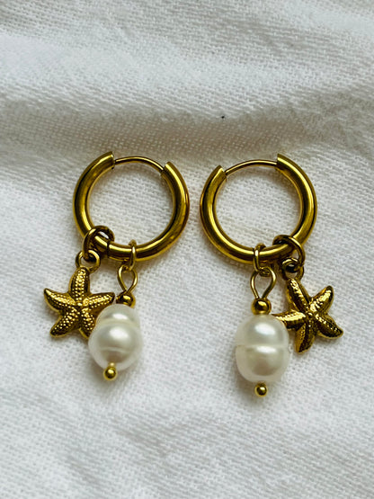 Coastal Wanderer Starfish Pearl charm earrings