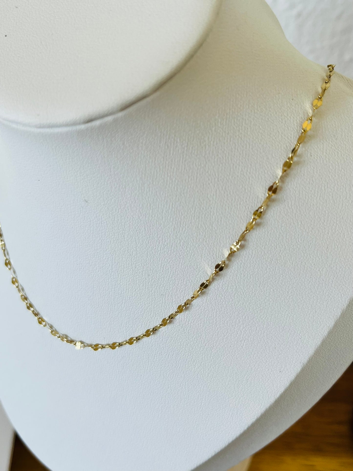 Lipsy dainty chain shimmer gold necklace