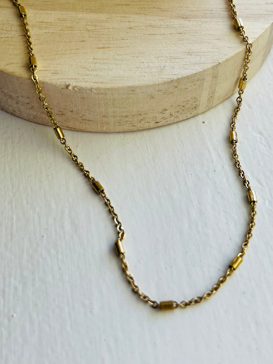 Demi tube chain gold necklace
