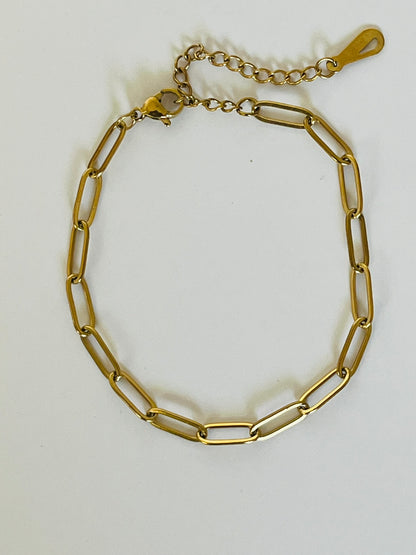 Sofia paperclip chain gold bracelet