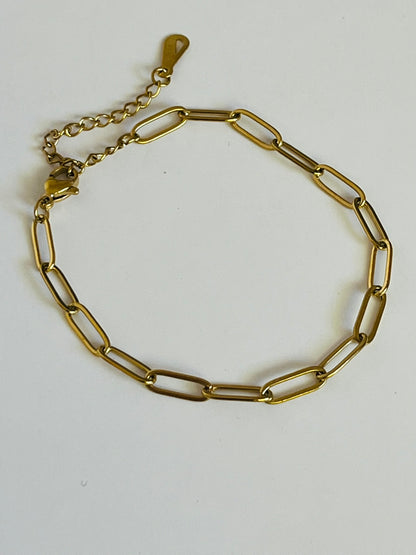 Sofia paperclip chain gold bracelet
