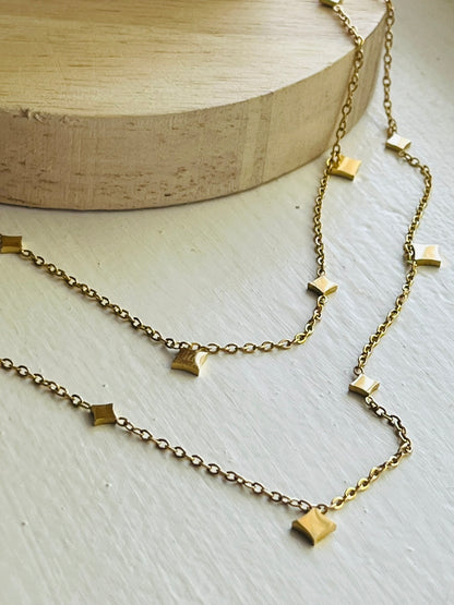 Nova Diamond shimmer disk gold necklace