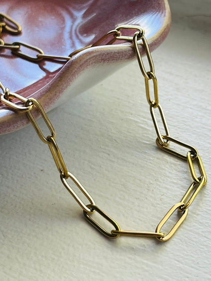 Sofia paperclip gold necklace