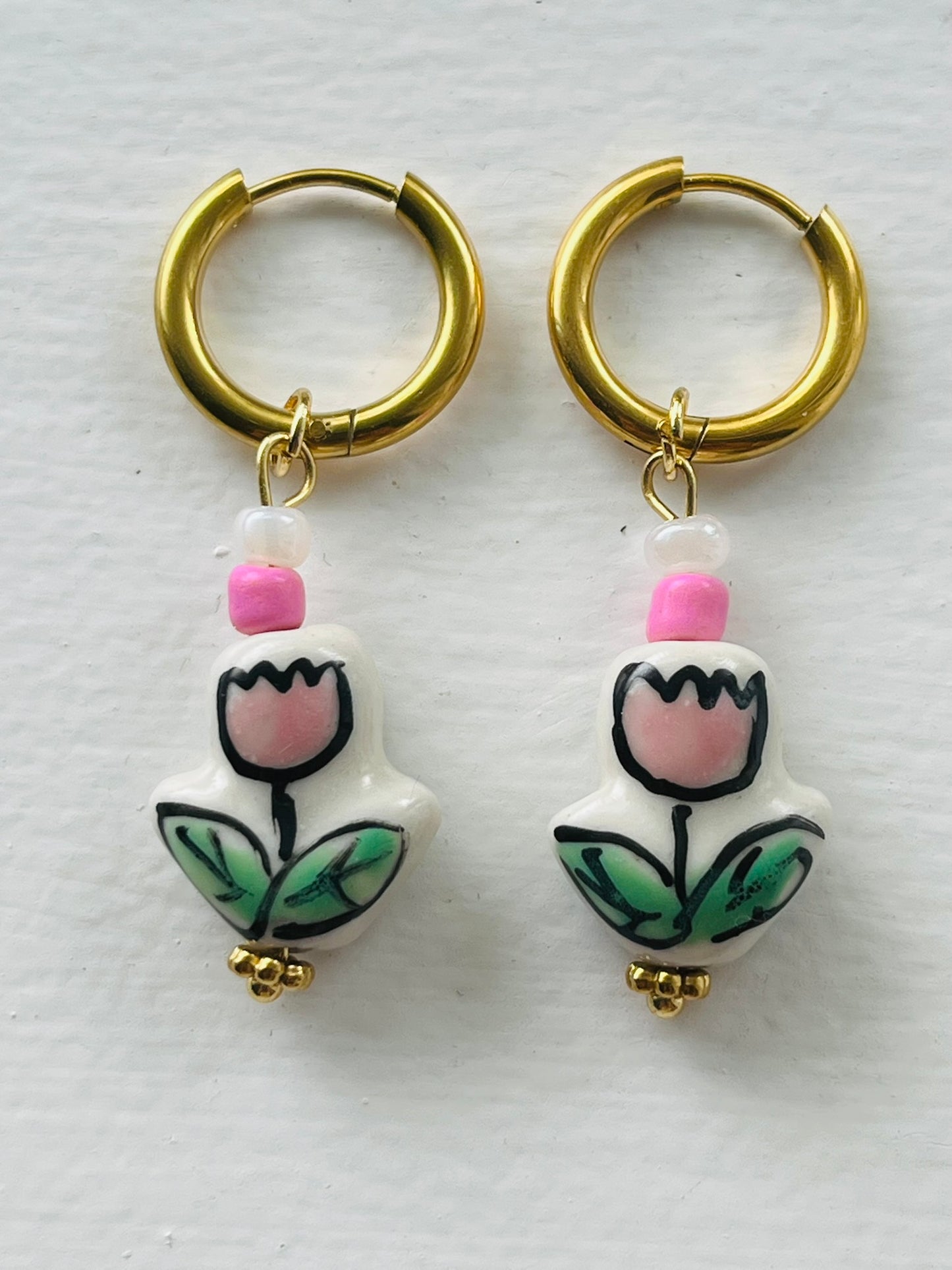 Tulips ceramic earrings