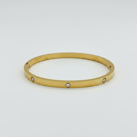 Zoey clip on gold bangle