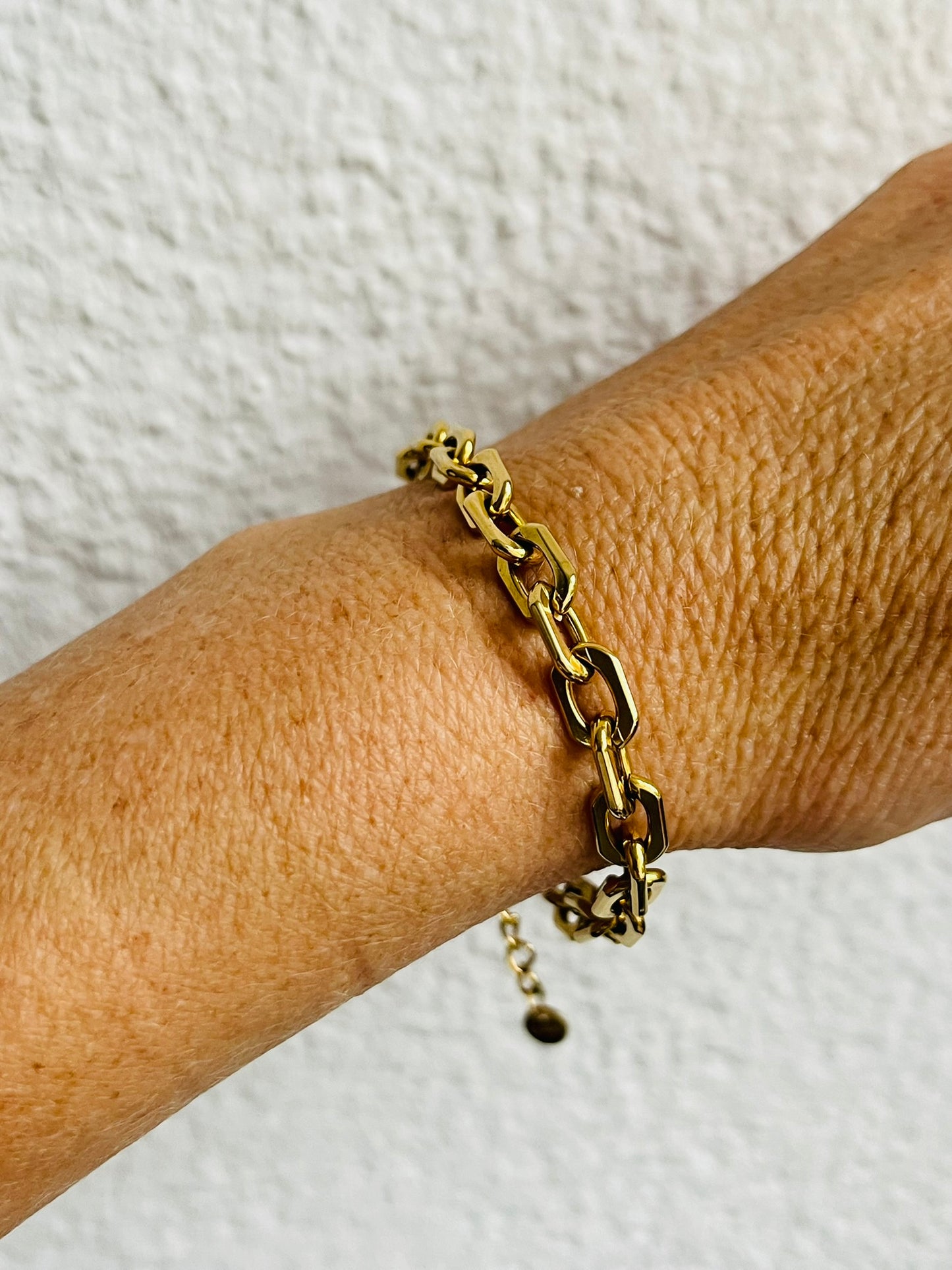 Maci chunky gold link chain bracelet