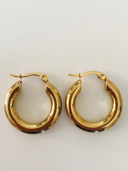 Anna chunky gold hoop earrings