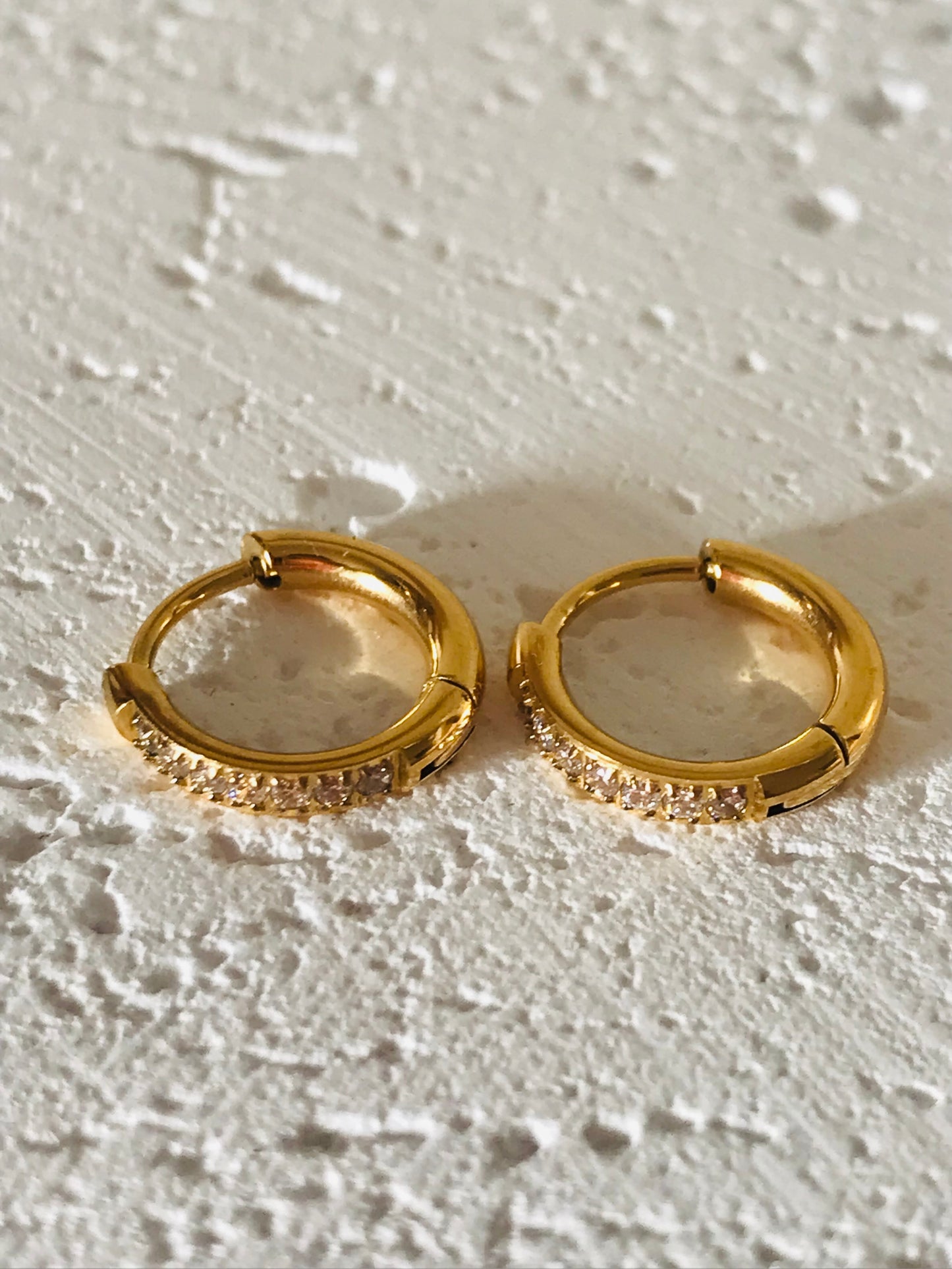 Lily inlaid gold hoop earrings