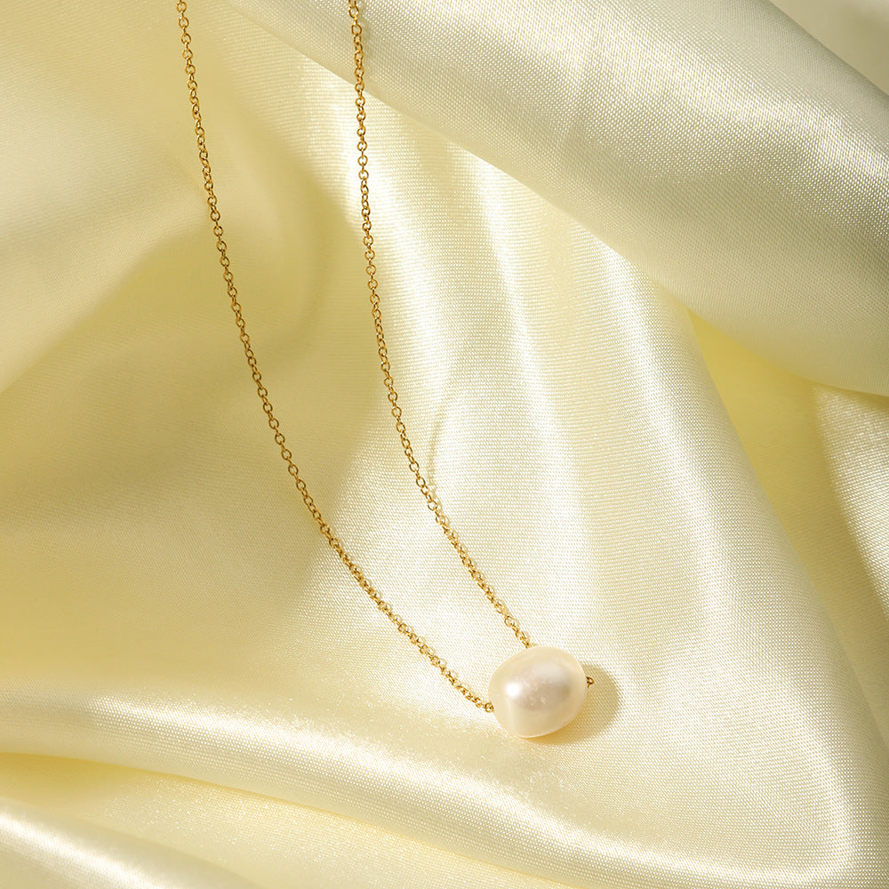 Fresh water pearl gold necklace