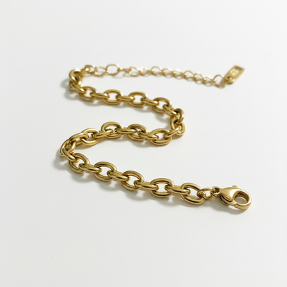 Cassidy bracelet product photo 2