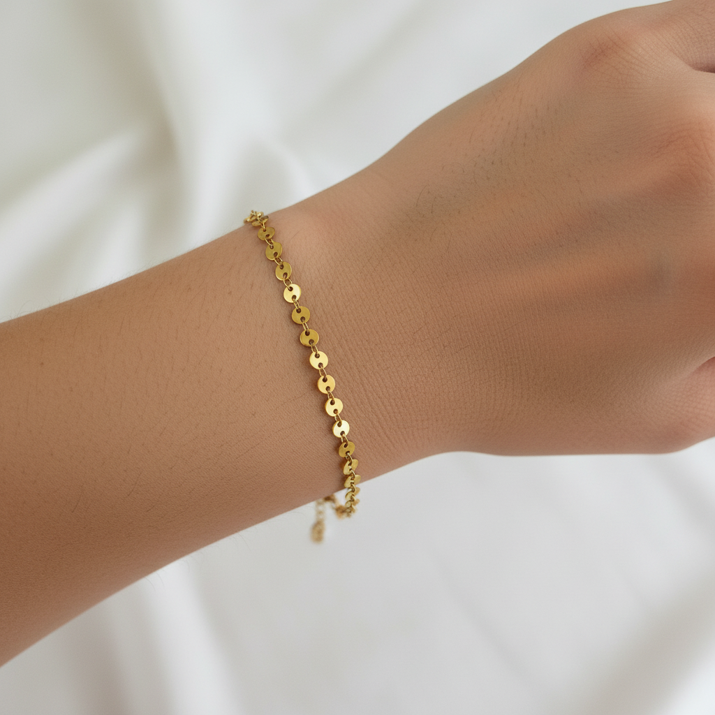 Everly Disk Bracelet – On Wrist, Reference Used
