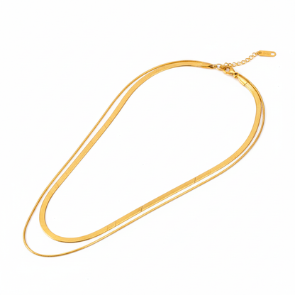 Gigi necklace product photo 2